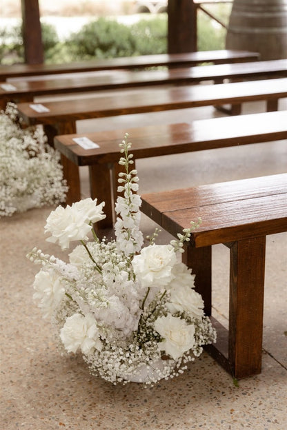 Roses and Baby’s Breath Wedding Flowers