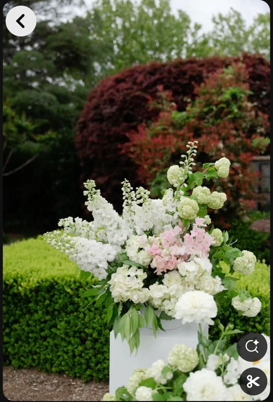 Modern Pink & Green Wedding Flowers